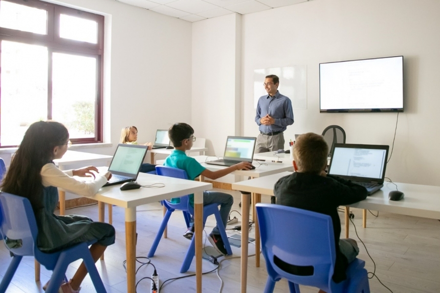 Escola de idiomas à venda em Teófilo Otoni - MG