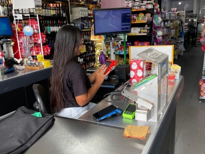 Mercadinho em Bairro nobre, Macaé prox Unimed e Macaé Dor