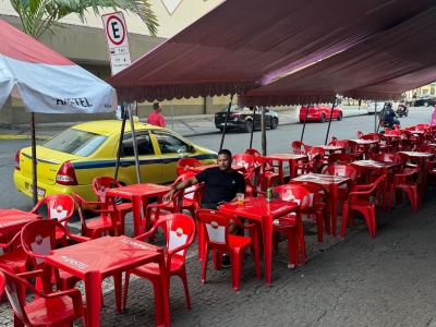 Quiosque em Madureira ao lado do shopping e em frente ao parque 