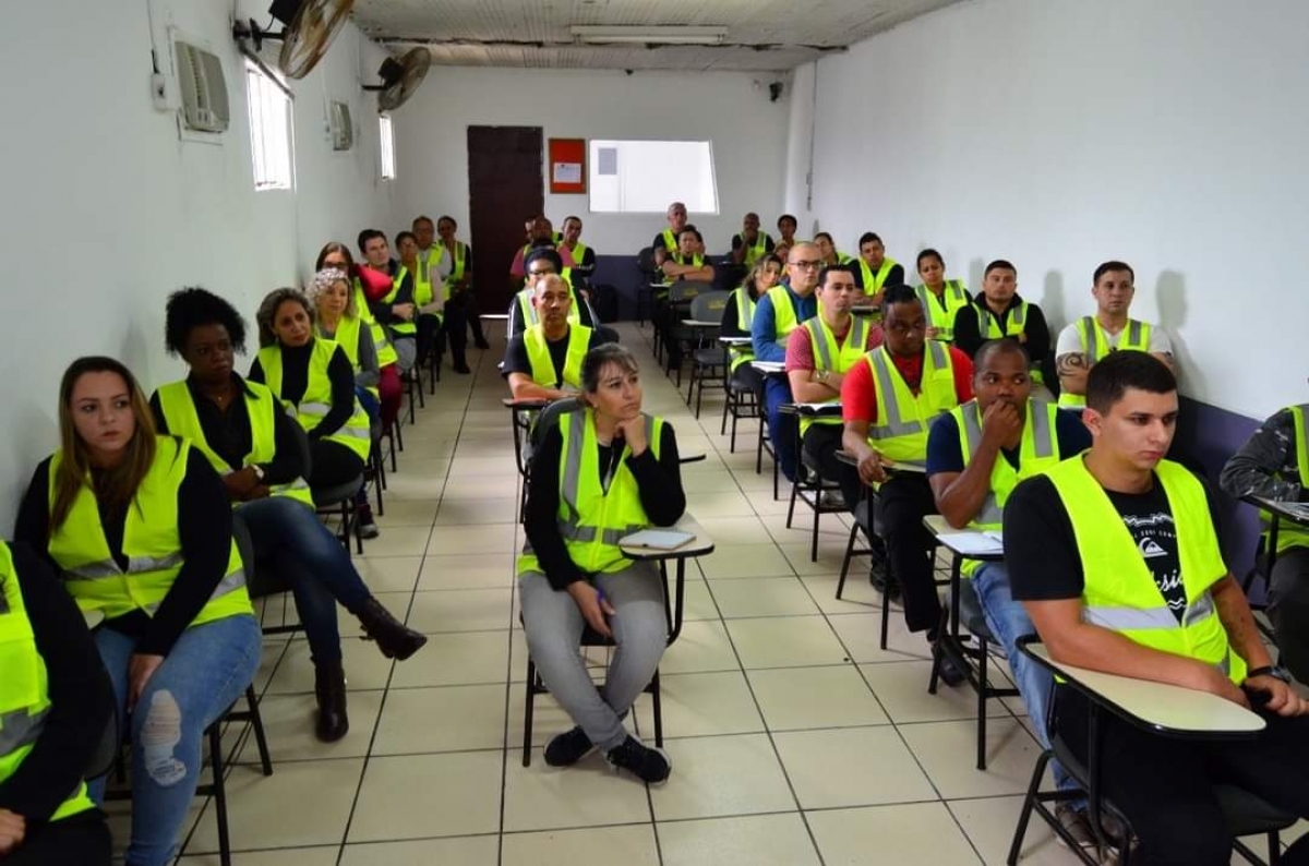 ESCOLA ESPECIALIZADA DE SEGURANÇA