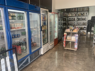 Vendo excelente loja de conveniência  localizada no Guará II - Brasília - DF - Não perca a chance de ter sua loja em um ponto privilegiado e já equipada!