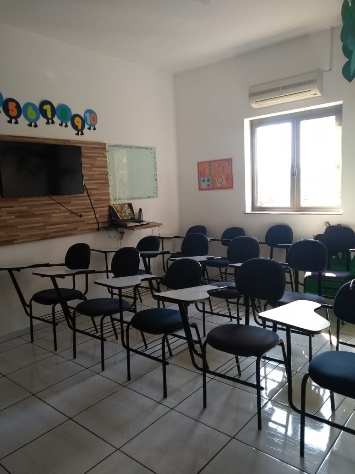 Escola de cursos profissionalizantes e Idiomas