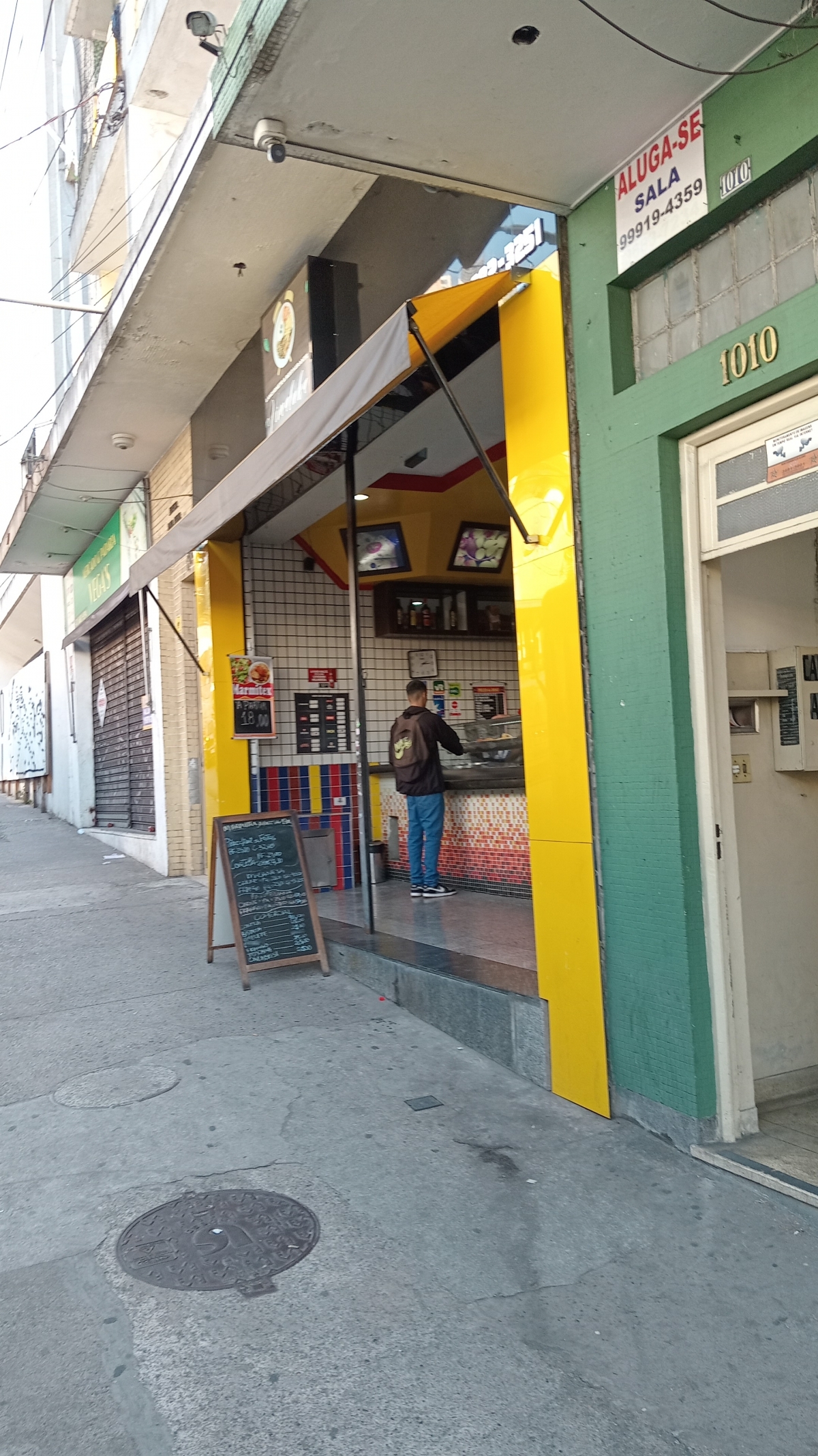 Extraordinário Ponto comercial na Rua Barão de Itapetininga