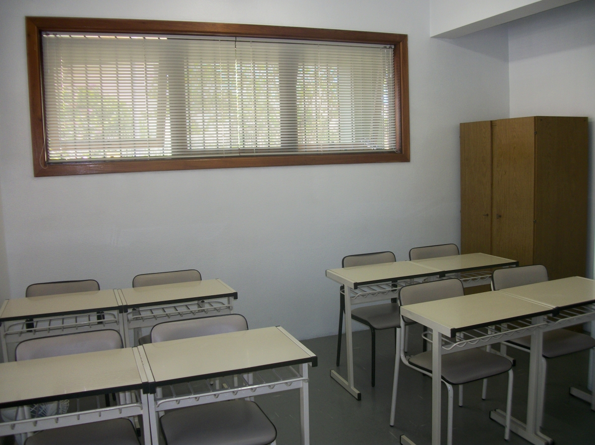 Escola de Idiomas à venda- 27 anos