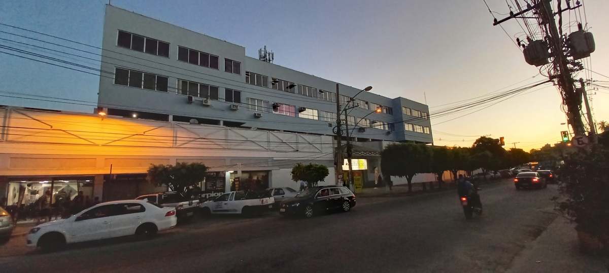 Shopping de pequeno porte em Guadalupe a preço de custo