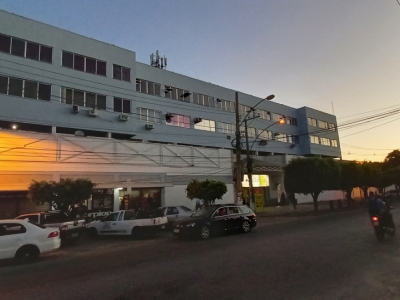 Shopping de pequeno porte em Guadalupe a preço de custo