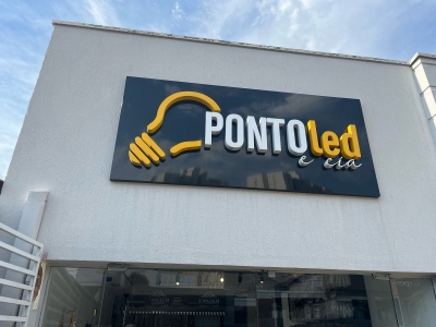 vendo estoque,nome da marca patenteada Pontoled com balcão e luminoso.