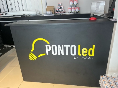 vendo estoque,nome da marca patenteada Pontoled com balcão e luminoso.